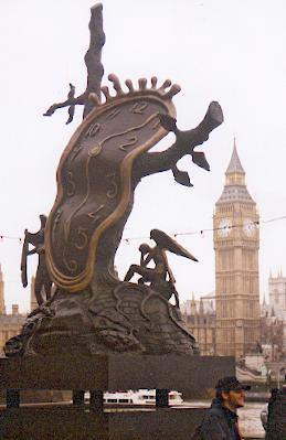dali_sculpture.jpg